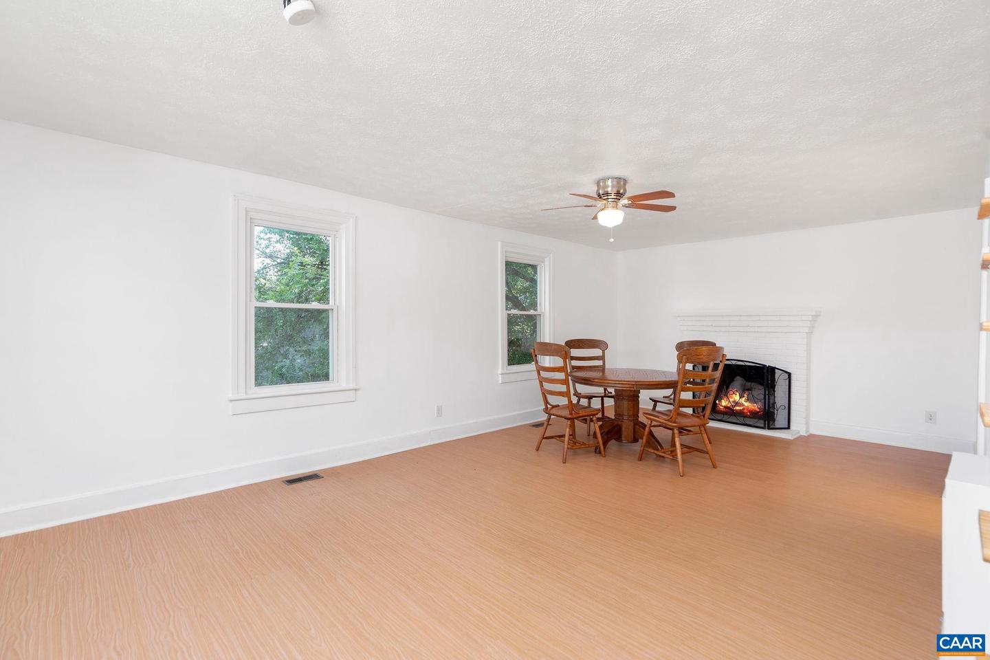 31 BEVERLEY CT, STAUNTON, Virginia 24401, 3 Bedrooms Bedrooms, ,1 BathroomBathrooms,Residential,For sale,31 BEVERLEY CT,666811 MLS # 666811