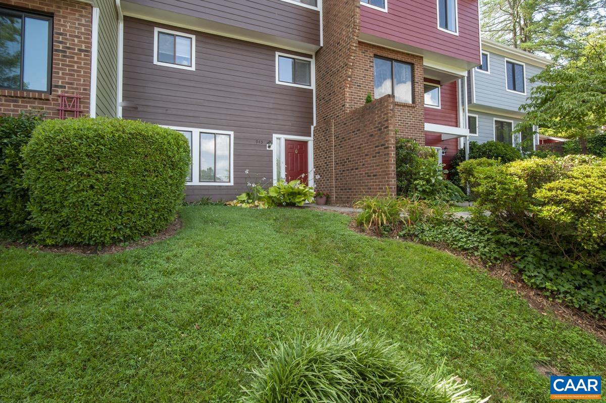 943 SOUTHAMPTON DR, CHARLOTTESVILLE, Virginia 22901, 3 Bedrooms Bedrooms, ,2 BathroomsBathrooms,Residential,For sale,943 SOUTHAMPTON DR,666813 MLS # 666813