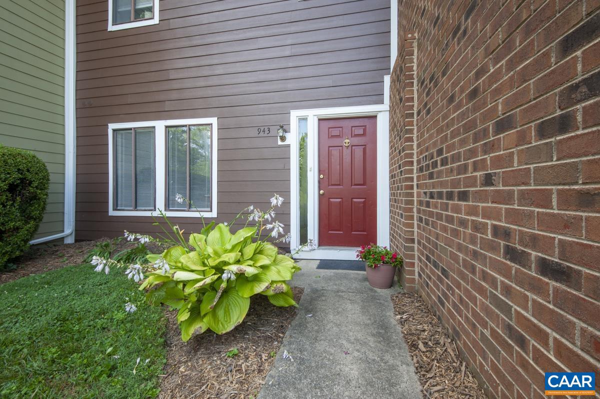 943 SOUTHAMPTON DR, CHARLOTTESVILLE, Virginia 22901, 3 Bedrooms Bedrooms, ,2 BathroomsBathrooms,Residential,For sale,943 SOUTHAMPTON DR,666813 MLS # 666813