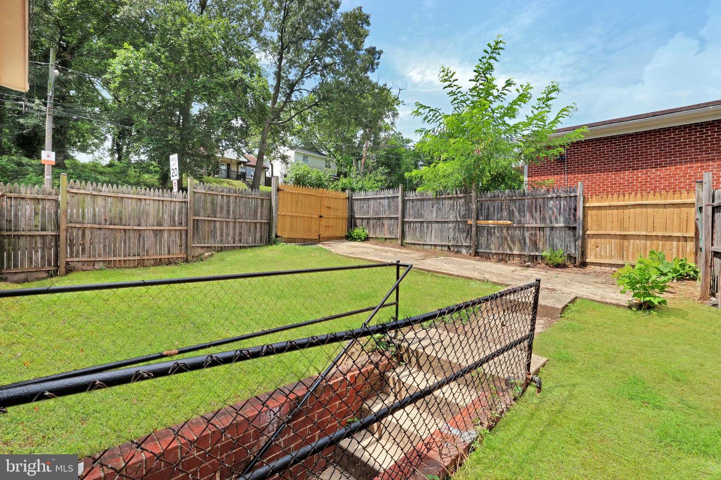500 47TH PL NE, WASHINGTON, District Of Columbia 20019, 4 Bedrooms Bedrooms, ,3 BathroomsBathrooms,Residential,For sale,500 47TH PL NE,DCDC2210400 MLS # DCDC2210400