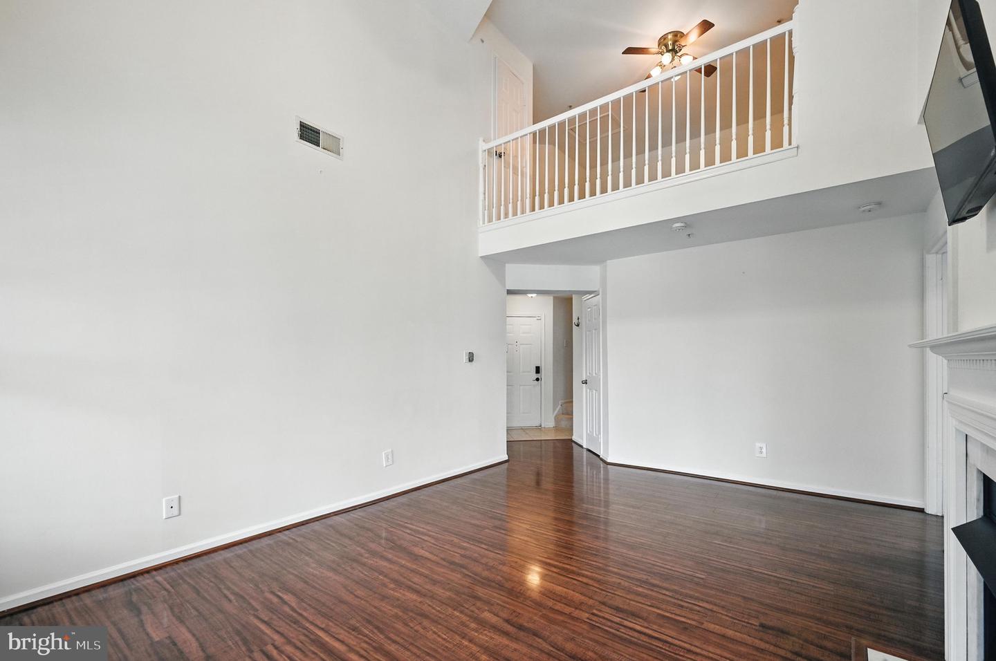 46598 DRYSDALE TER #302, STERLING, Virginia 20165, 2 Bedrooms Bedrooms, ,3 BathroomsBathrooms,Residential,For sale,46598 DRYSDALE TER #302,VALO2102230 MLS # VALO2102230