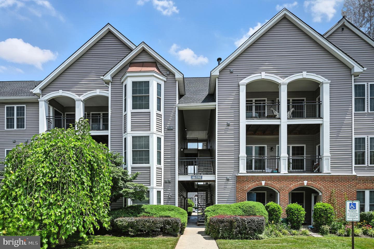 46598 DRYSDALE TER #302, STERLING, Virginia 20165, 2 Bedrooms Bedrooms, ,3 BathroomsBathrooms,Residential,For sale,46598 DRYSDALE TER #302,VALO2102230 MLS # VALO2102230