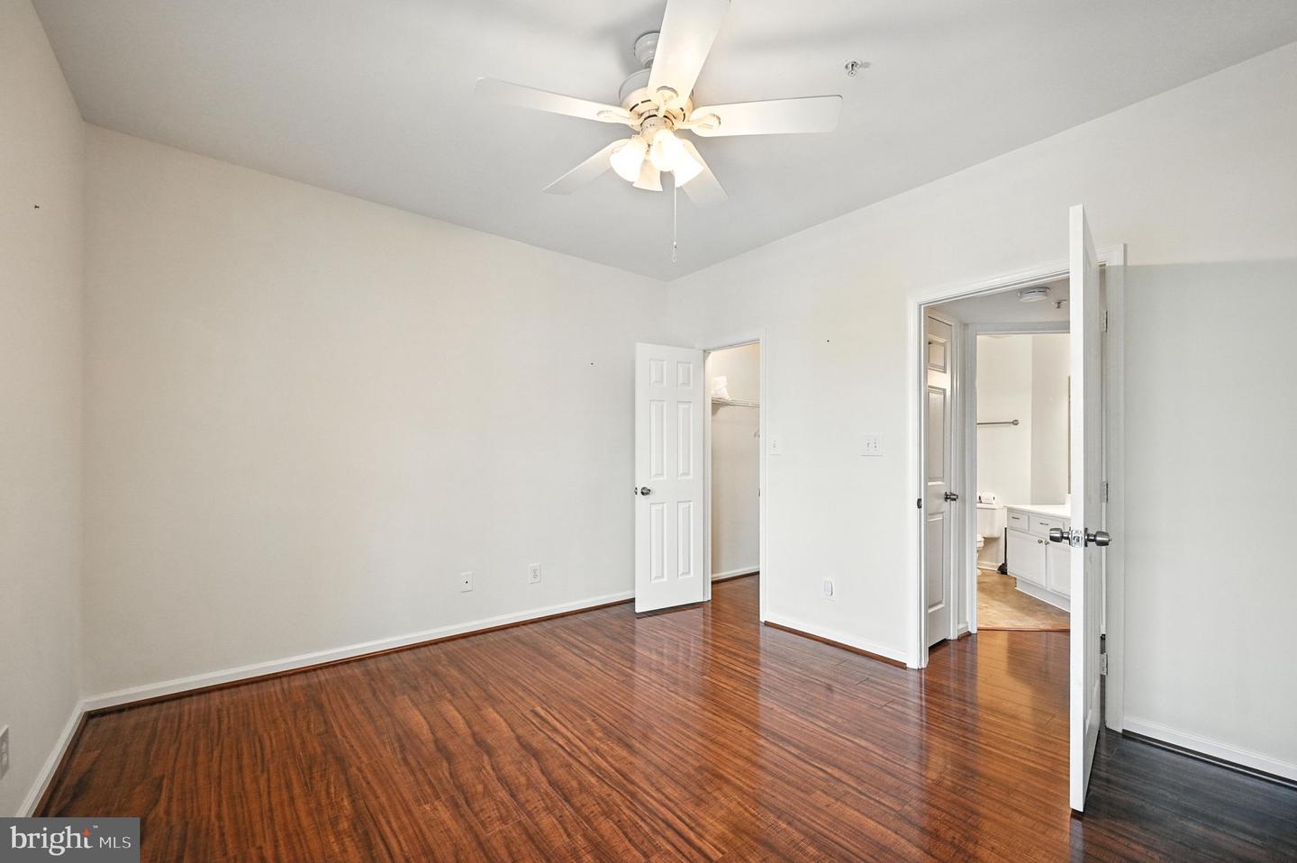46598 DRYSDALE TER #302, STERLING, Virginia 20165, 2 Bedrooms Bedrooms, ,3 BathroomsBathrooms,Residential,For sale,46598 DRYSDALE TER #302,VALO2102230 MLS # VALO2102230