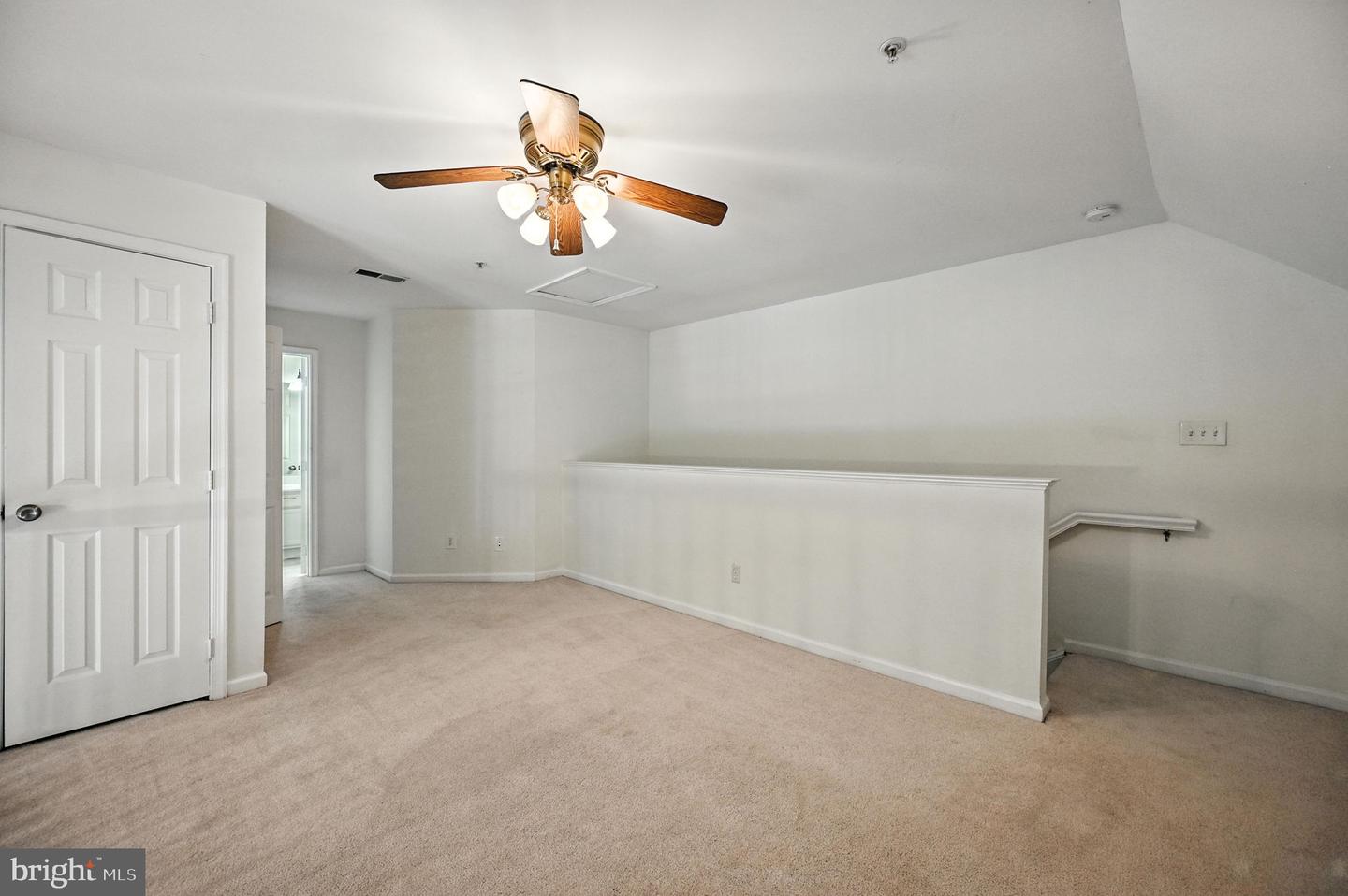 46598 DRYSDALE TER #302, STERLING, Virginia 20165, 2 Bedrooms Bedrooms, ,3 BathroomsBathrooms,Residential,For sale,46598 DRYSDALE TER #302,VALO2102230 MLS # VALO2102230