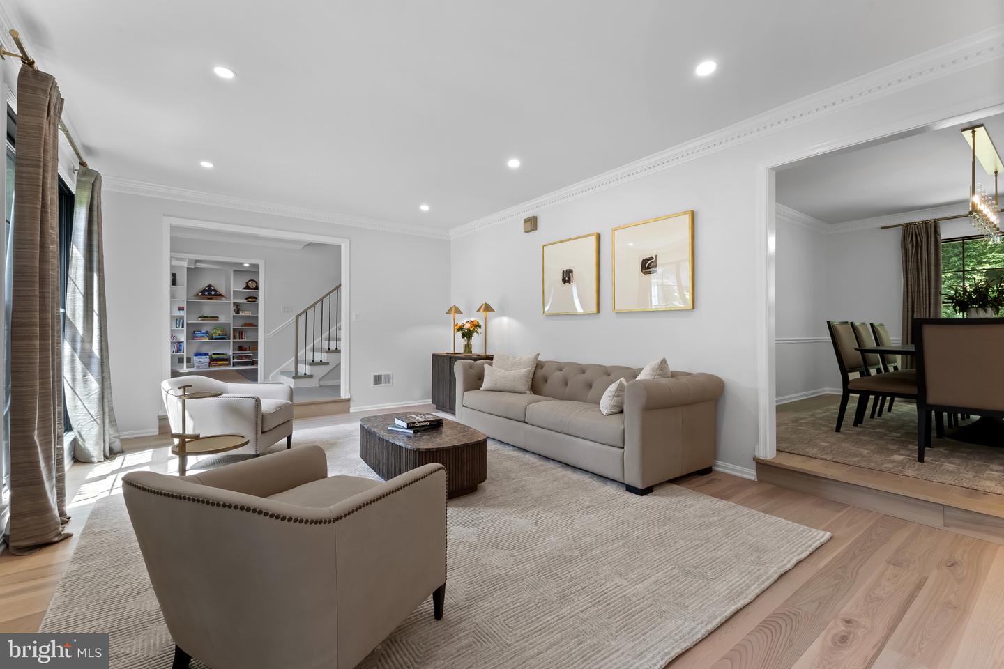 8908 LYNNHURST DR, FAIRFAX, Virginia 22031, 6 Bedrooms Bedrooms, ,4 BathroomsBathrooms,Residential,For sale,8908 LYNNHURST DR,VAFX2255626 MLS # VAFX2255626