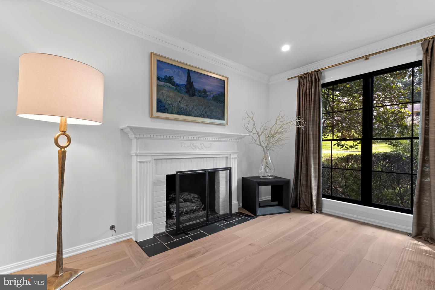 8908 LYNNHURST DR, FAIRFAX, Virginia 22031, 6 Bedrooms Bedrooms, ,4 BathroomsBathrooms,Residential,For sale,8908 LYNNHURST DR,VAFX2255626 MLS # VAFX2255626