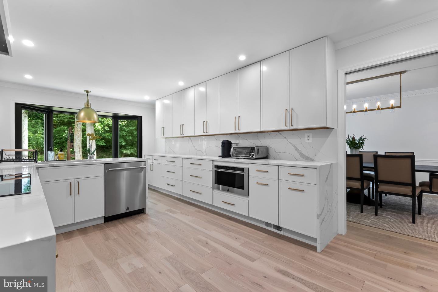 8908 LYNNHURST DR, FAIRFAX, Virginia 22031, 6 Bedrooms Bedrooms, ,4 BathroomsBathrooms,Residential,For sale,8908 LYNNHURST DR,VAFX2255626 MLS # VAFX2255626