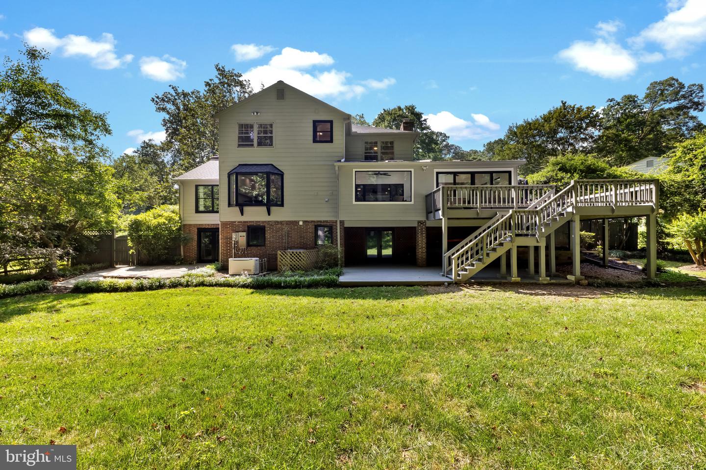 8908 LYNNHURST DR, FAIRFAX, Virginia 22031, 6 Bedrooms Bedrooms, ,4 BathroomsBathrooms,Residential,For sale,8908 LYNNHURST DR,VAFX2255626 MLS # VAFX2255626