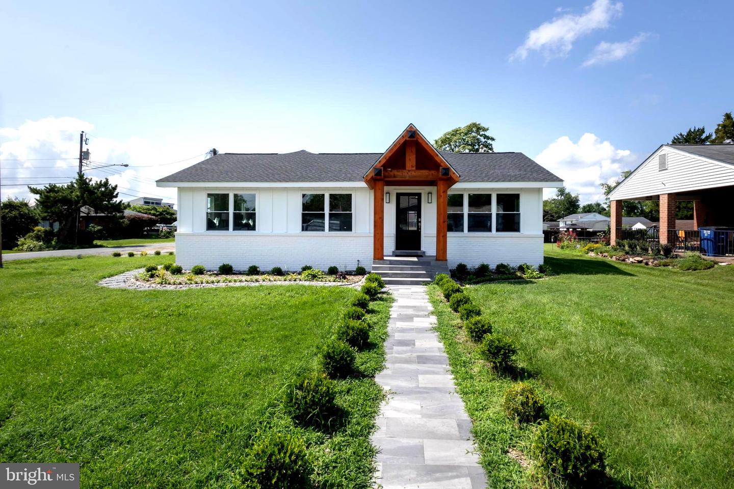 1101 LINDEN ST, WOODBRIDGE, Virginia 22191, 4 Bedrooms Bedrooms, ,3 BathroomsBathrooms,Residential,For sale,1101 LINDEN ST,VAPW2099280 MLS # VAPW2099280