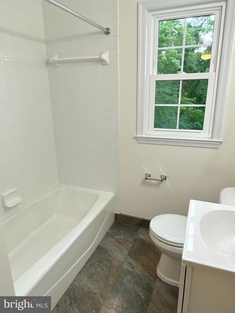 1801 BELLE VIEW BLVD #C2, ALEXANDRIA, Virginia 22307, 2 Bedrooms Bedrooms, ,1 BathroomBathrooms,Residential,For sale,1801 BELLE VIEW BLVD #C2,VAFX2255666 MLS # VAFX2255666