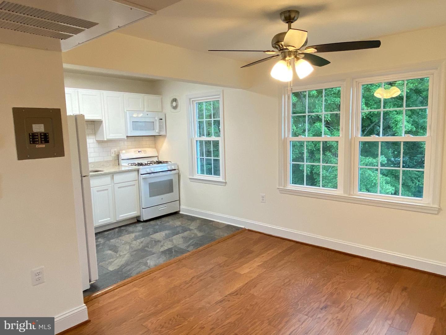 1801 BELLE VIEW BLVD #C2, ALEXANDRIA, Virginia 22307, 2 Bedrooms Bedrooms, ,1 BathroomBathrooms,Residential,For sale,1801 BELLE VIEW BLVD #C2,VAFX2255666 MLS # VAFX2255666