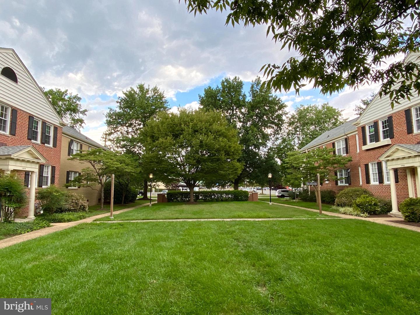 1801 BELLE VIEW BLVD #C2, ALEXANDRIA, Virginia 22307, 2 Bedrooms Bedrooms, ,1 BathroomBathrooms,Residential,For sale,1801 BELLE VIEW BLVD #C2,VAFX2255666 MLS # VAFX2255666