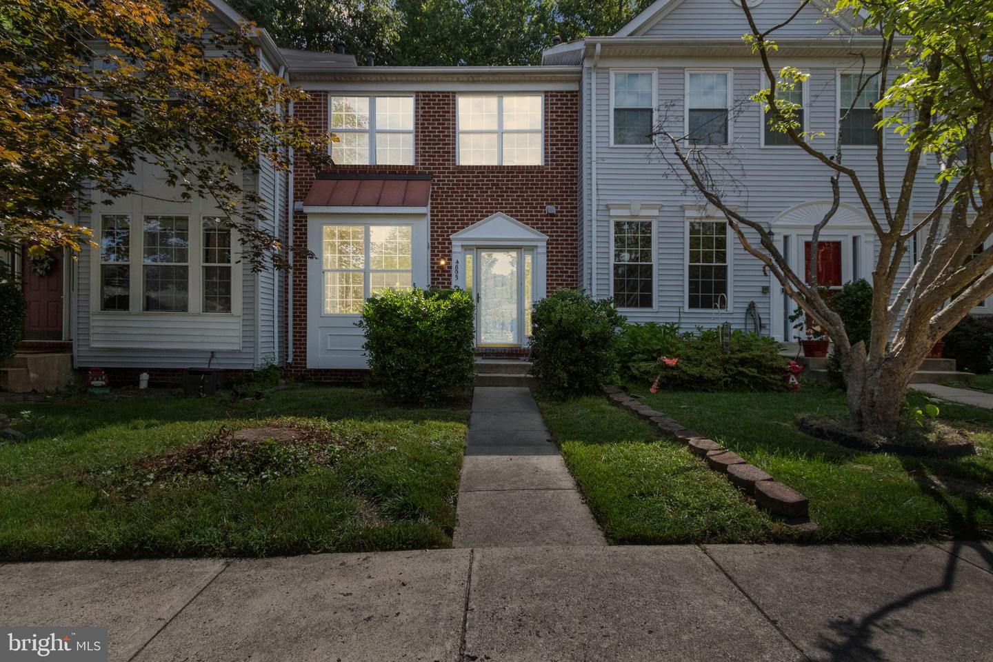 4893 BENECIA LN, DUMFRIES, Virginia 22025, 3 Bedrooms Bedrooms, ,3 BathroomsBathrooms,Residential,For sale,4893 BENECIA LN,VAPW2099288 MLS # VAPW2099288