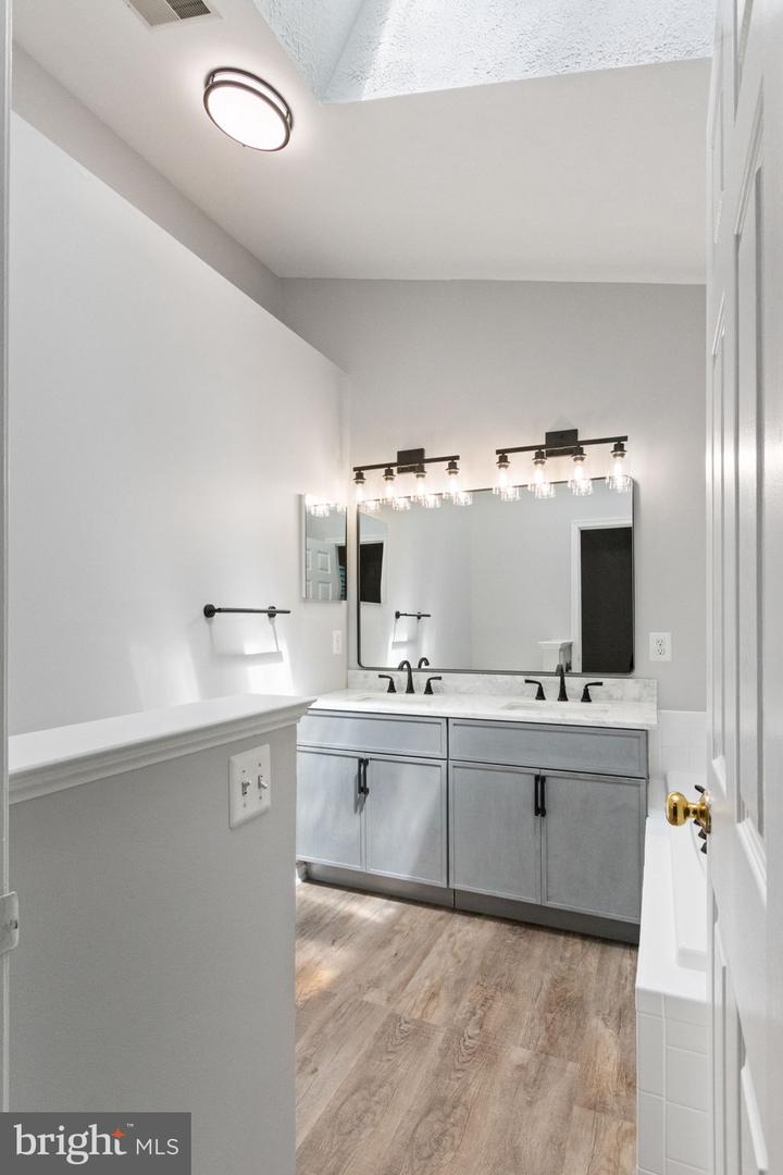 4893 BENECIA LN, DUMFRIES, Virginia 22025, 3 Bedrooms Bedrooms, ,3 BathroomsBathrooms,Residential,For sale,4893 BENECIA LN,VAPW2099288 MLS # VAPW2099288
