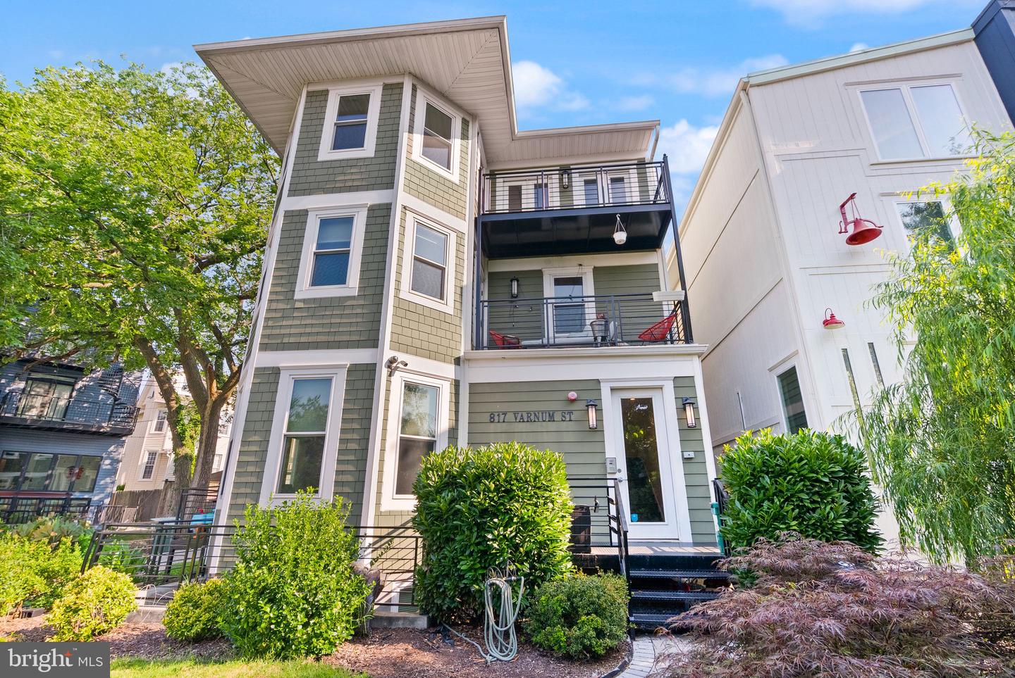 817 VARNUM ST NW #3, WASHINGTON, District Of Columbia 20011, 2 Bedrooms Bedrooms, ,2 BathroomsBathrooms,Residential,For sale,817 VARNUM ST NW #3,DCDC2210504 MLS # DCDC2210504