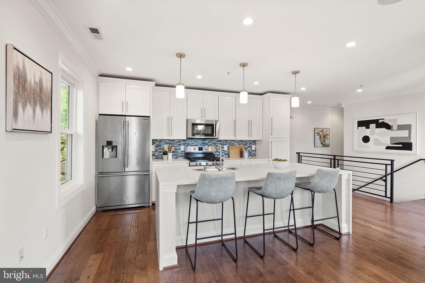 817 VARNUM ST NW #3, WASHINGTON, District Of Columbia 20011, 2 Bedrooms Bedrooms, ,2 BathroomsBathrooms,Residential,For sale,817 VARNUM ST NW #3,DCDC2210504 MLS # DCDC2210504