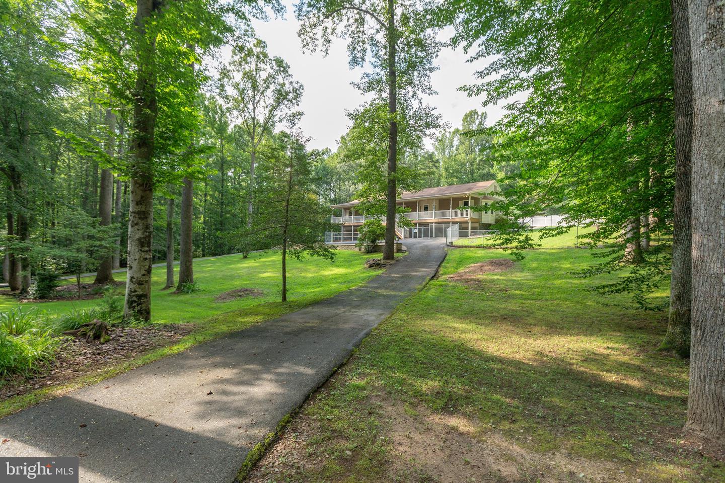 8314 OLD MILL LN, SPOTSYLVANIA, Virginia 22551, 4 Bedrooms Bedrooms, ,3 BathroomsBathrooms,Residential,For sale,8314 OLD MILL LN,VASP2034716 MLS # VASP2034716