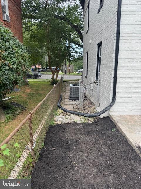 2316 SOUTHERN AVE SE, WASHINGTON, District Of Columbia 20020, 2 Bedrooms Bedrooms, ,3 BathroomsBathrooms,Residential,For sale,2316 SOUTHERN AVE SE,DCDC2210438 MLS # DCDC2210438