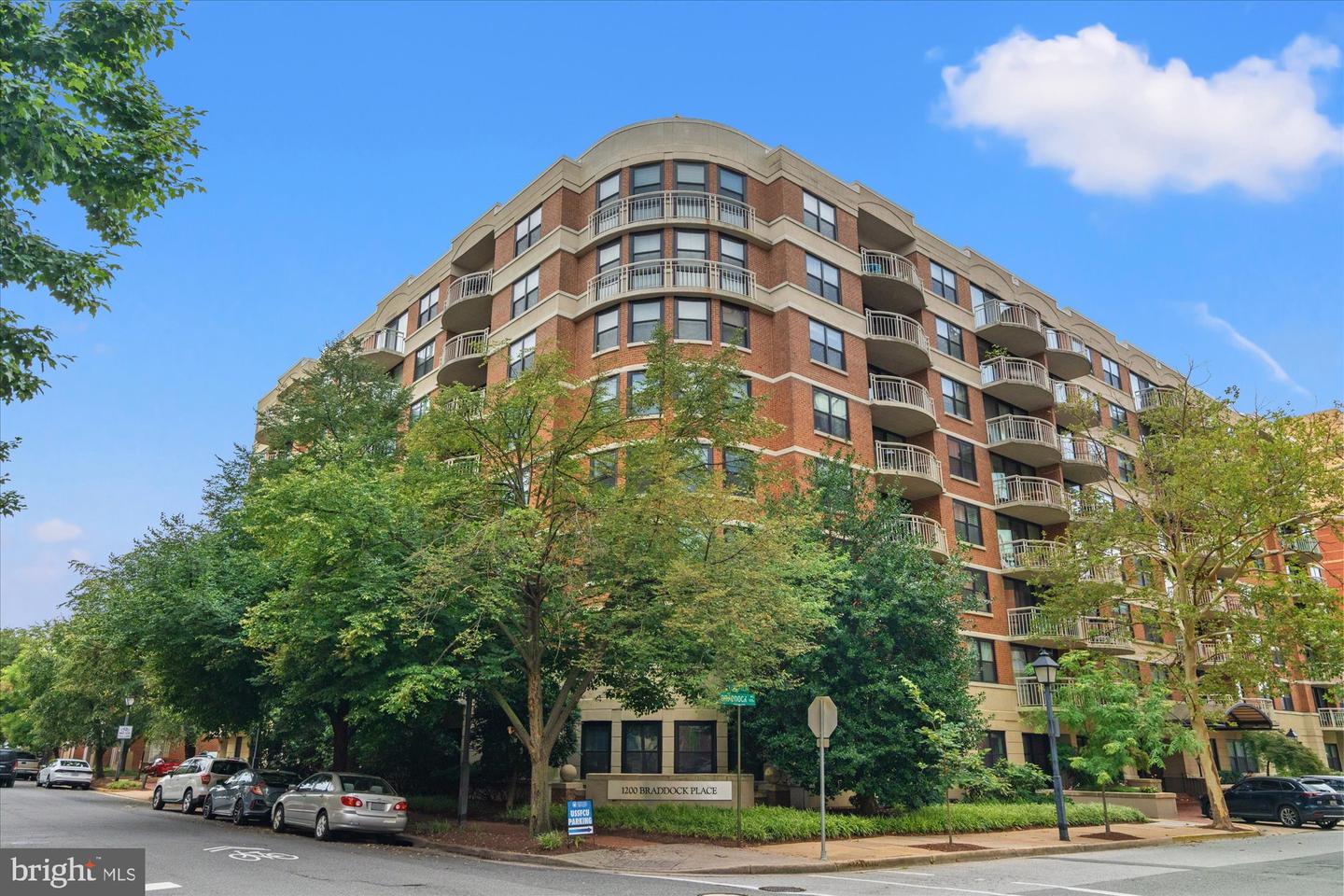 1200 BRADDOCK PL #111, ALEXANDRIA, Virginia 22314, 3 Bedrooms Bedrooms, ,2 BathroomsBathrooms,Residential,For sale,1200 BRADDOCK PL #111,VAAX2047496 MLS # VAAX2047496