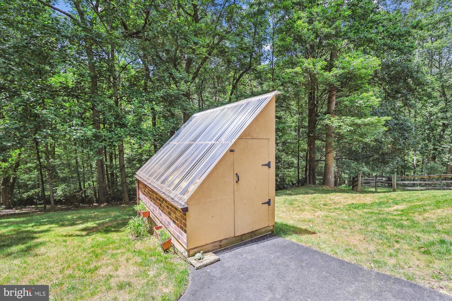 6368 YATES FORD RD, MANASSAS, Virginia 20111, 6 Bedrooms Bedrooms, ,4 BathroomsBathrooms,Residential,For sale,6368 YATES FORD RD,VAPW2099322 MLS # VAPW2099322