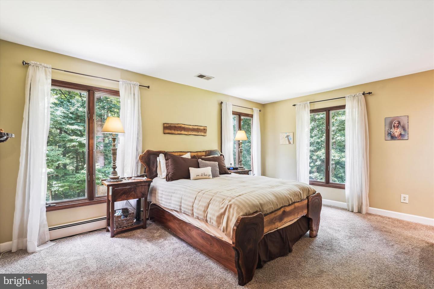 6368 YATES FORD RD, MANASSAS, Virginia 20111, 6 Bedrooms Bedrooms, ,4 BathroomsBathrooms,Residential,For sale,6368 YATES FORD RD,VAPW2099322 MLS # VAPW2099322