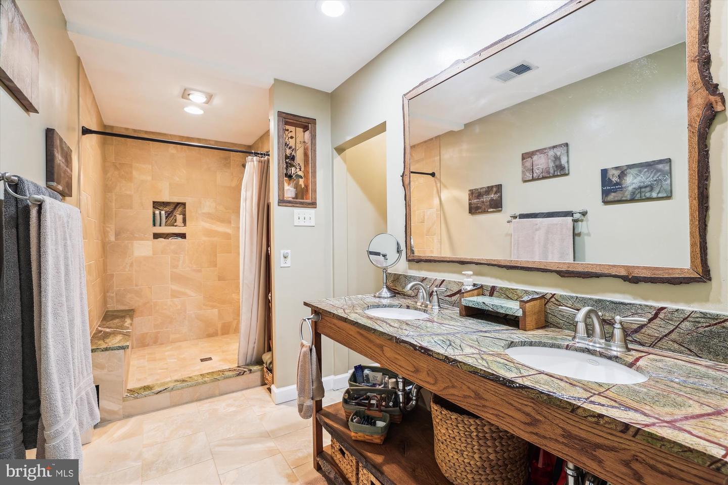 6368 YATES FORD RD, MANASSAS, Virginia 20111, 6 Bedrooms Bedrooms, ,4 BathroomsBathrooms,Residential,For sale,6368 YATES FORD RD,VAPW2099322 MLS # VAPW2099322