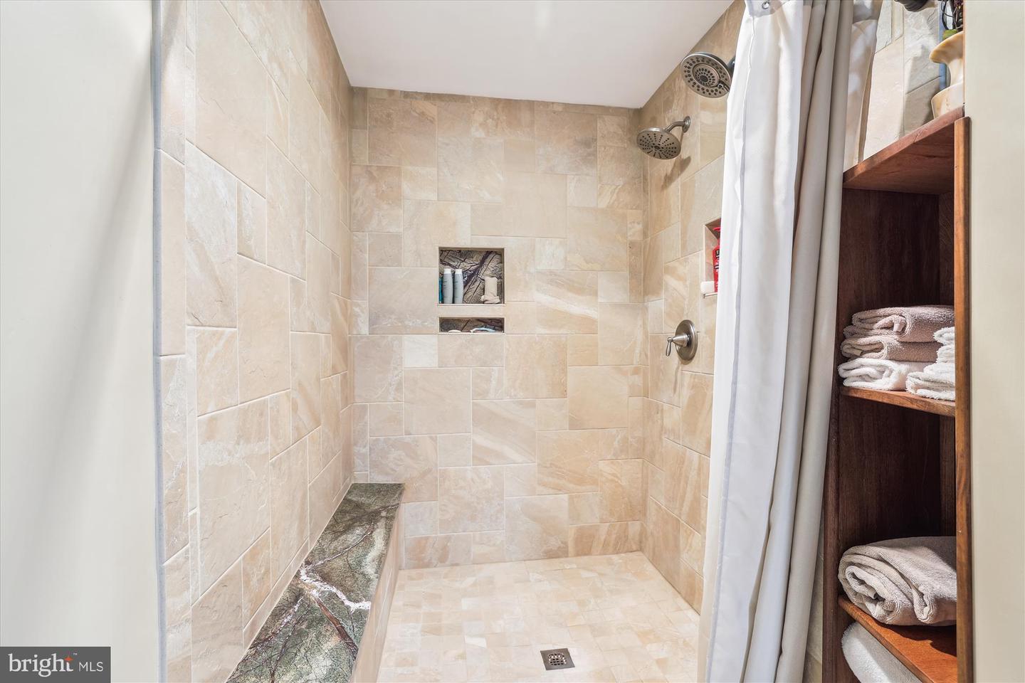 6368 YATES FORD RD, MANASSAS, Virginia 20111, 6 Bedrooms Bedrooms, ,4 BathroomsBathrooms,Residential,For sale,6368 YATES FORD RD,VAPW2099322 MLS # VAPW2099322