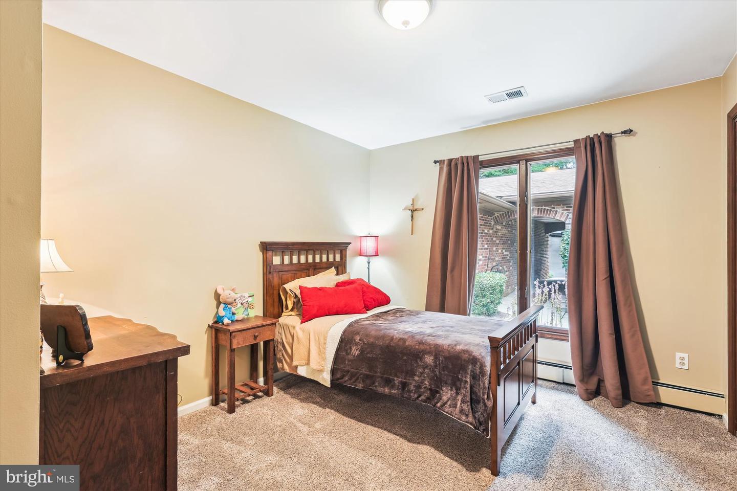 6368 YATES FORD RD, MANASSAS, Virginia 20111, 6 Bedrooms Bedrooms, ,4 BathroomsBathrooms,Residential,For sale,6368 YATES FORD RD,VAPW2099322 MLS # VAPW2099322