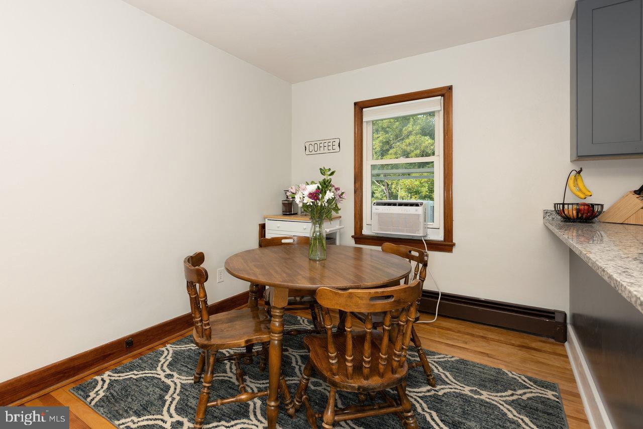 122 FRASER LN, STAUNTON, Virginia 24401, 2 Bedrooms Bedrooms, ,1 BathroomBathrooms,Residential,For sale,122 FRASER LN,VASC2000690 MLS # VASC2000690