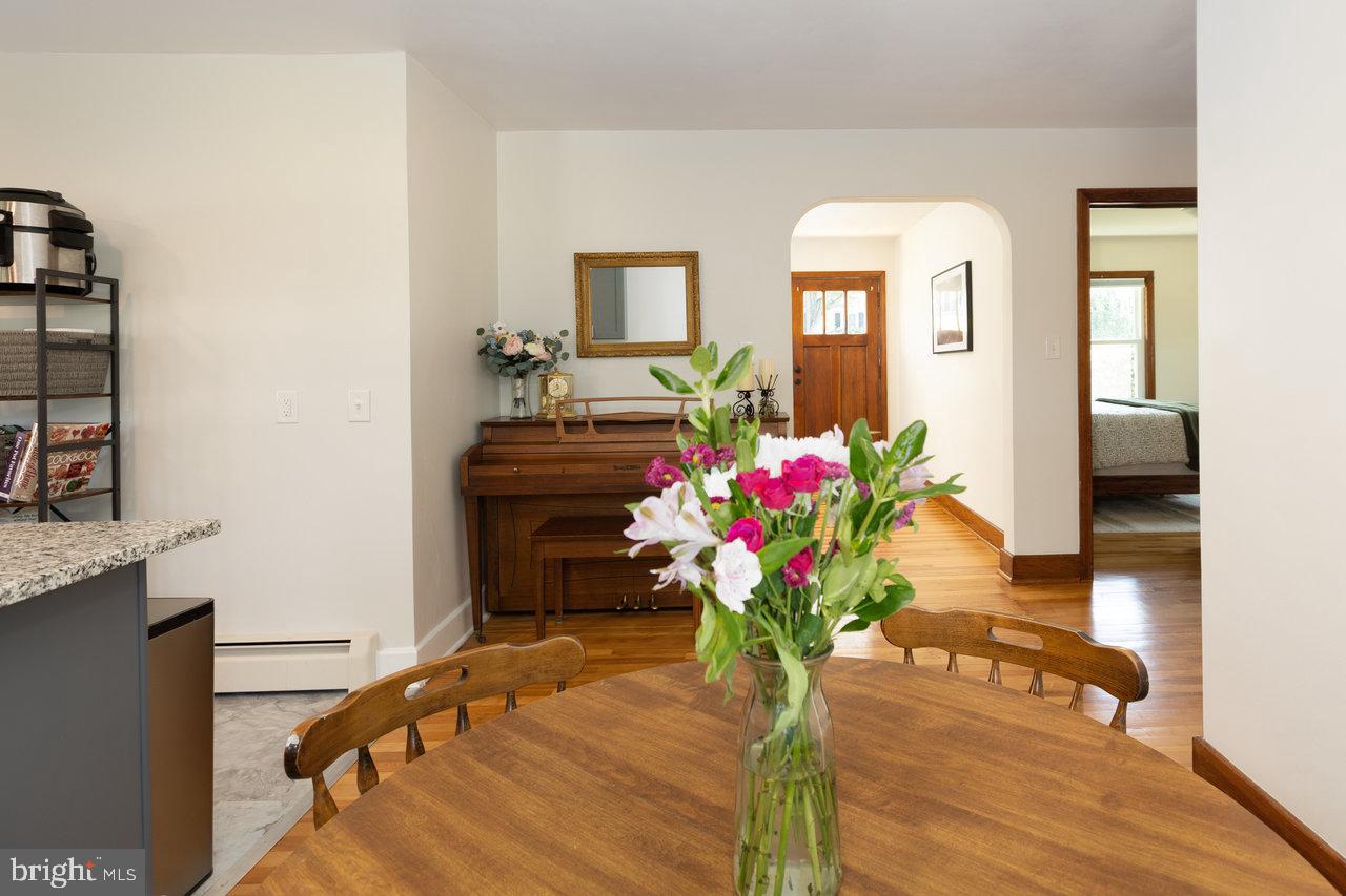 122 FRASER LN, STAUNTON, Virginia 24401, 2 Bedrooms Bedrooms, ,1 BathroomBathrooms,Residential,For sale,122 FRASER LN,VASC2000690 MLS # VASC2000690