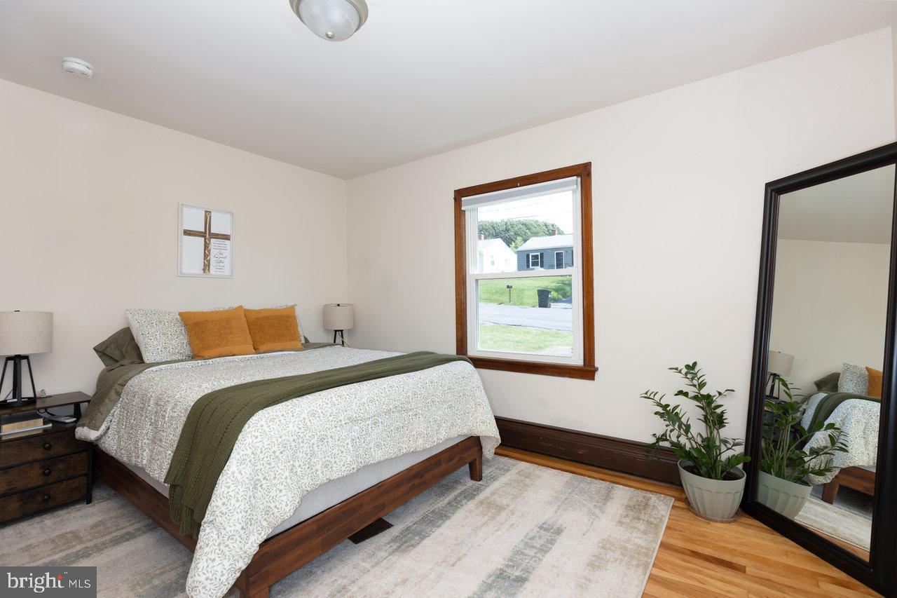 122 FRASER LN, STAUNTON, Virginia 24401, 2 Bedrooms Bedrooms, ,1 BathroomBathrooms,Residential,For sale,122 FRASER LN,VASC2000690 MLS # VASC2000690
