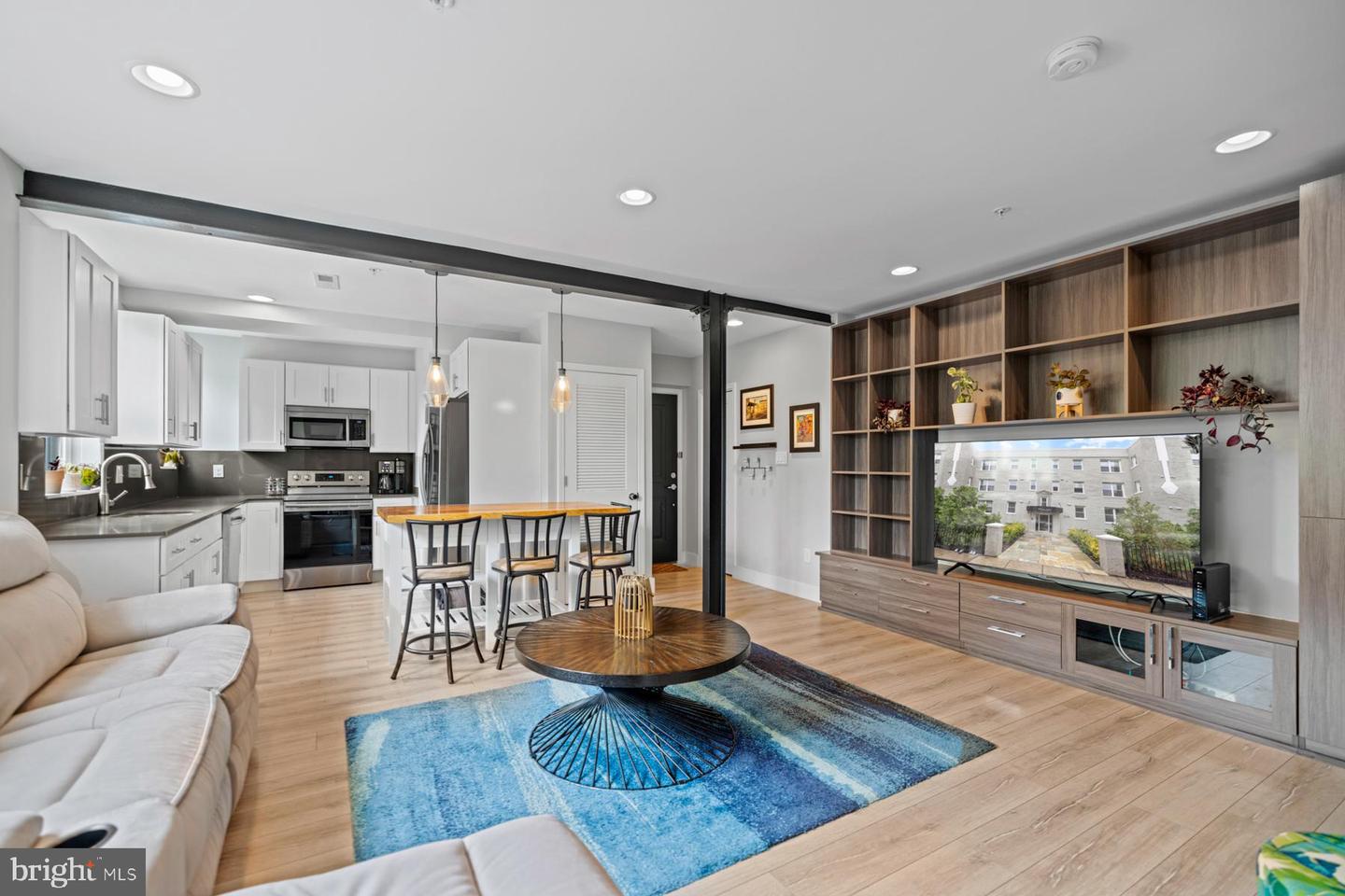 5024 9TH ST NW #301, WASHINGTON, District Of Columbia 20011, 2 Bedrooms Bedrooms, ,2 BathroomsBathrooms,Residential,For sale,5024 9TH ST NW #301,DCDC2171050 MLS # DCDC2171050