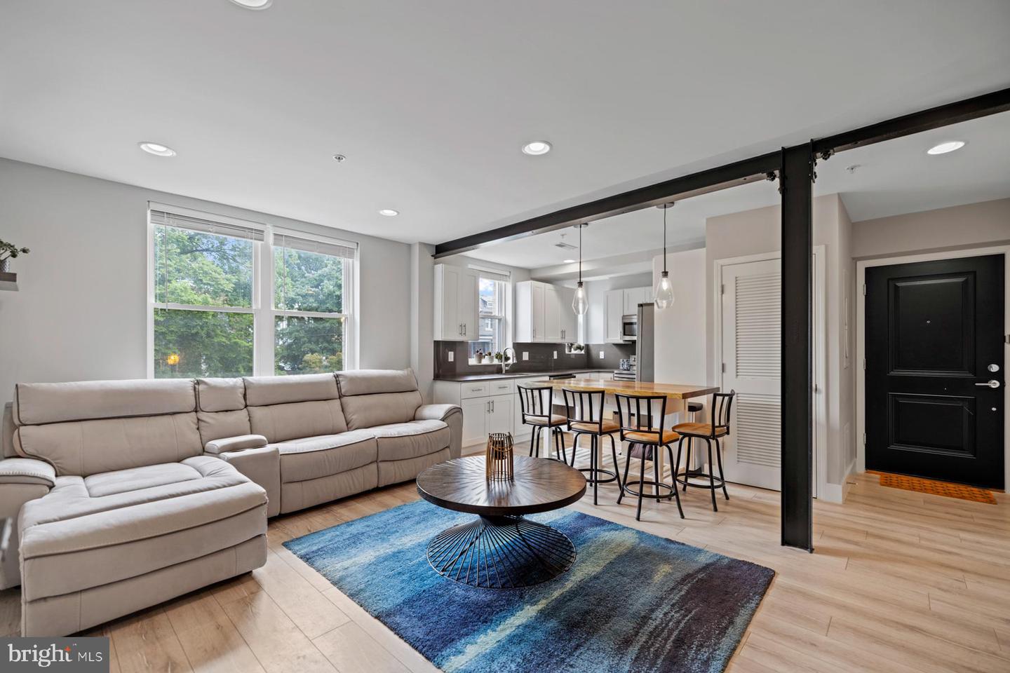 5024 9TH ST NW #301, WASHINGTON, District Of Columbia 20011, 2 Bedrooms Bedrooms, ,2 BathroomsBathrooms,Residential,For sale,5024 9TH ST NW #301,DCDC2171050 MLS # DCDC2171050