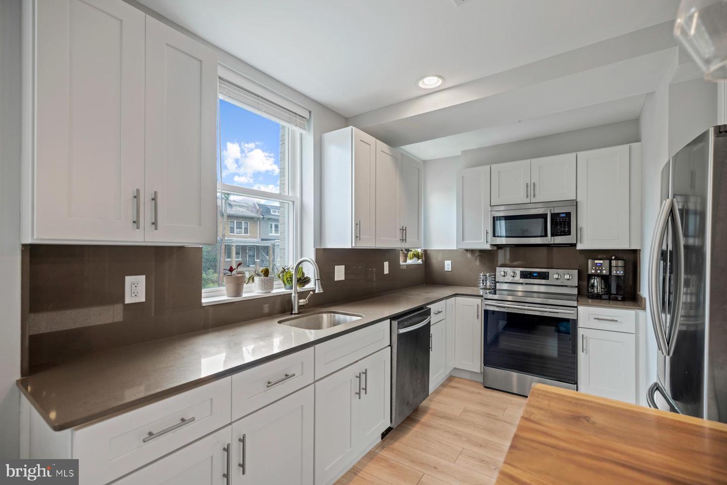 5024 9TH ST NW #301, WASHINGTON, District Of Columbia 20011, 2 Bedrooms Bedrooms, ,2 BathroomsBathrooms,Residential,For sale,5024 9TH ST NW #301,DCDC2171050 MLS # DCDC2171050