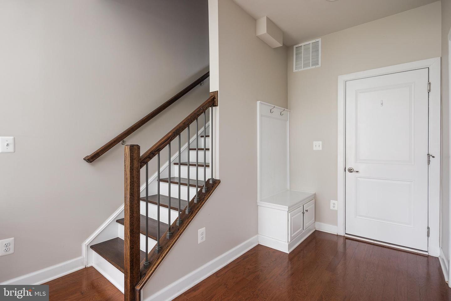 22355 EXE SQ, ASHBURN, Virginia 20148, 3 Bedrooms Bedrooms, ,3 BathroomsBathrooms,Residential,For sale,22355 EXE SQ,VALO2094740 MLS # VALO2094740