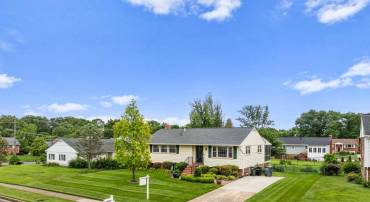 15007 CARLBERN DR, CENTREVILLE, Virginia 20120, 4 Bedrooms Bedrooms, ,3 BathroomsBathrooms,Residential,For sale,15007 CARLBERN DR,VAFX2242132 MLS # VAFX2242132