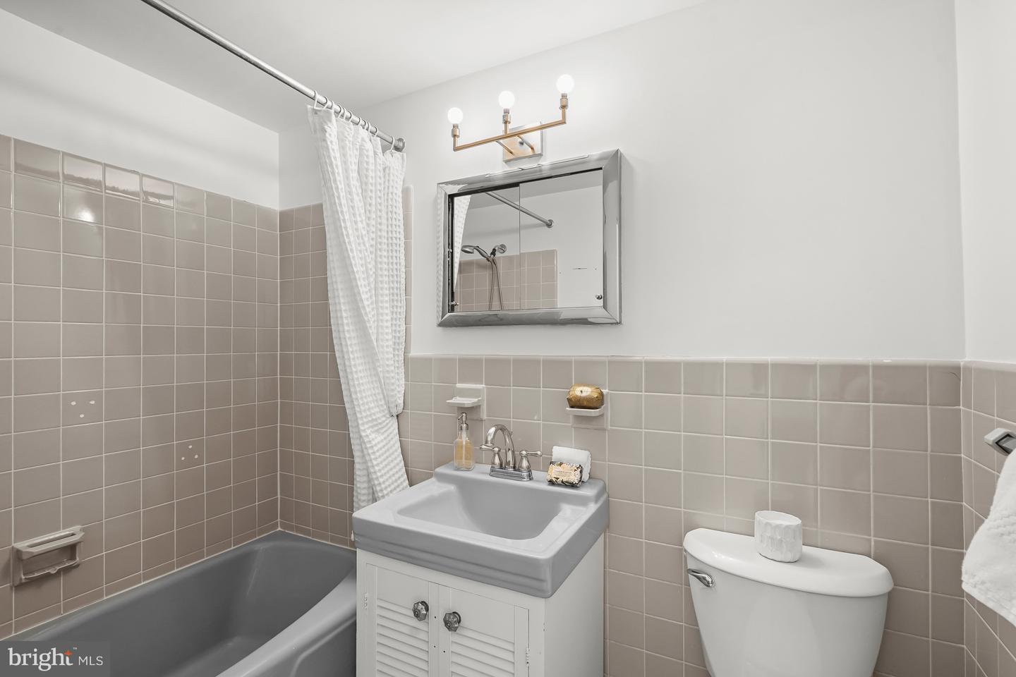 3900 WATSON PL NW #A-5H, WASHINGTON, District Of Columbia 20016, 2 Bedrooms Bedrooms, ,2 BathroomsBathrooms,Residential,For sale,3900 WATSON PL NW #A-5H,DCDC2207724 MLS # DCDC2207724