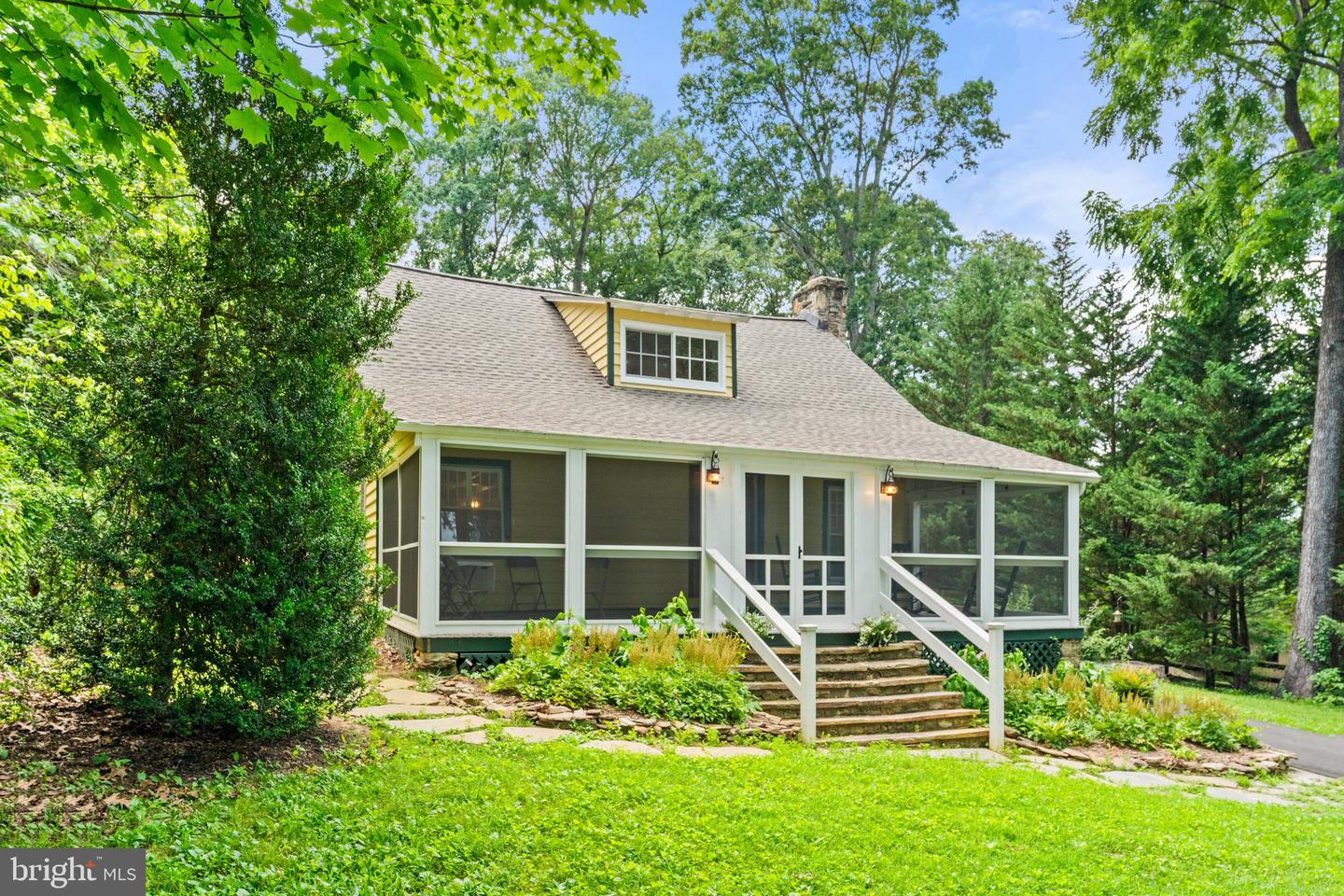6441 MAIN ST, THE PLAINS, Virginia 20198, 3 Bedrooms Bedrooms, ,2 BathroomsBathrooms,Residential,For sale,6441 MAIN ST,VAFQ2017336 MLS # VAFQ2017336
