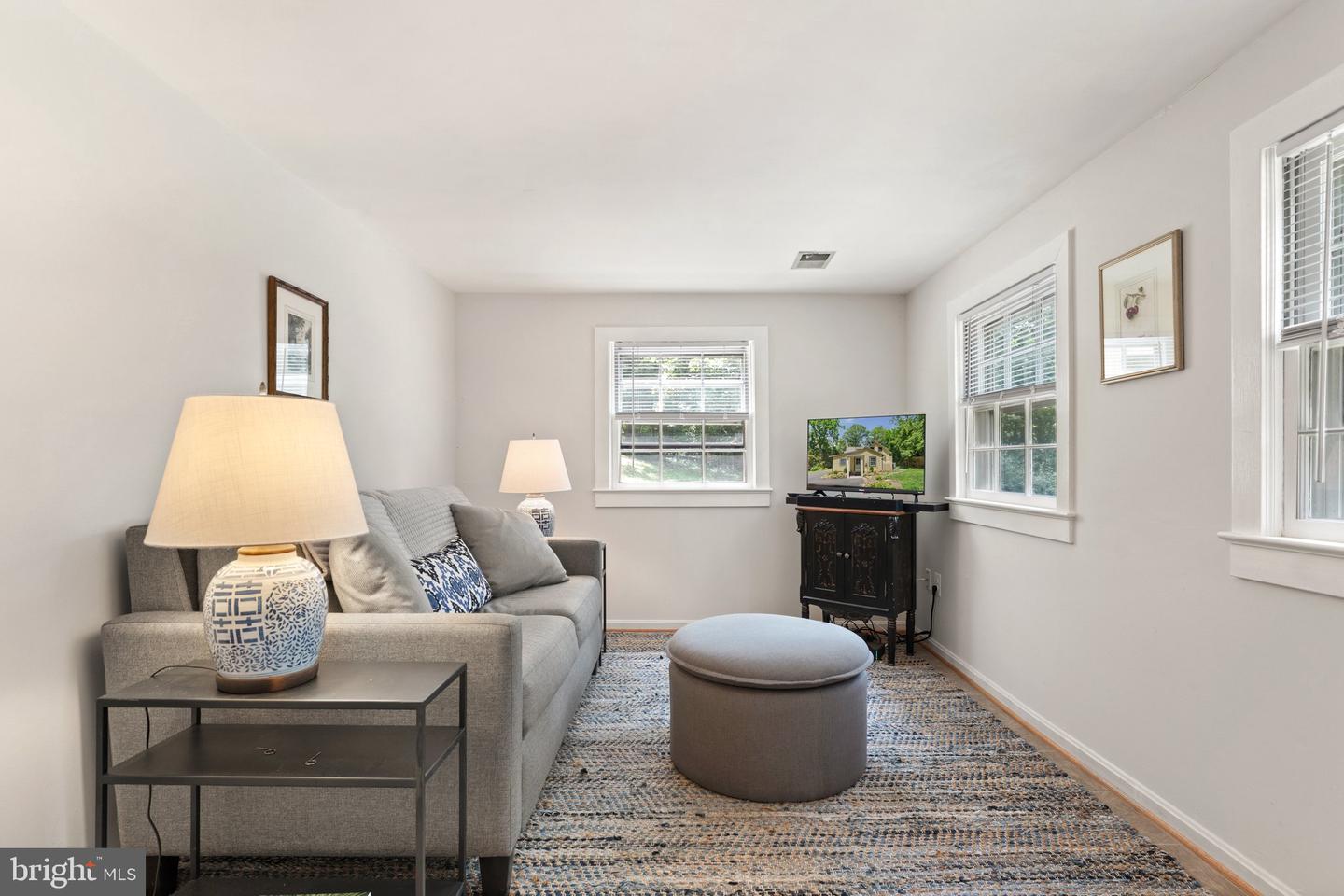 6441 MAIN ST, THE PLAINS, Virginia 20198, 3 Bedrooms Bedrooms, ,2 BathroomsBathrooms,Residential,For sale,6441 MAIN ST,VAFQ2017336 MLS # VAFQ2017336