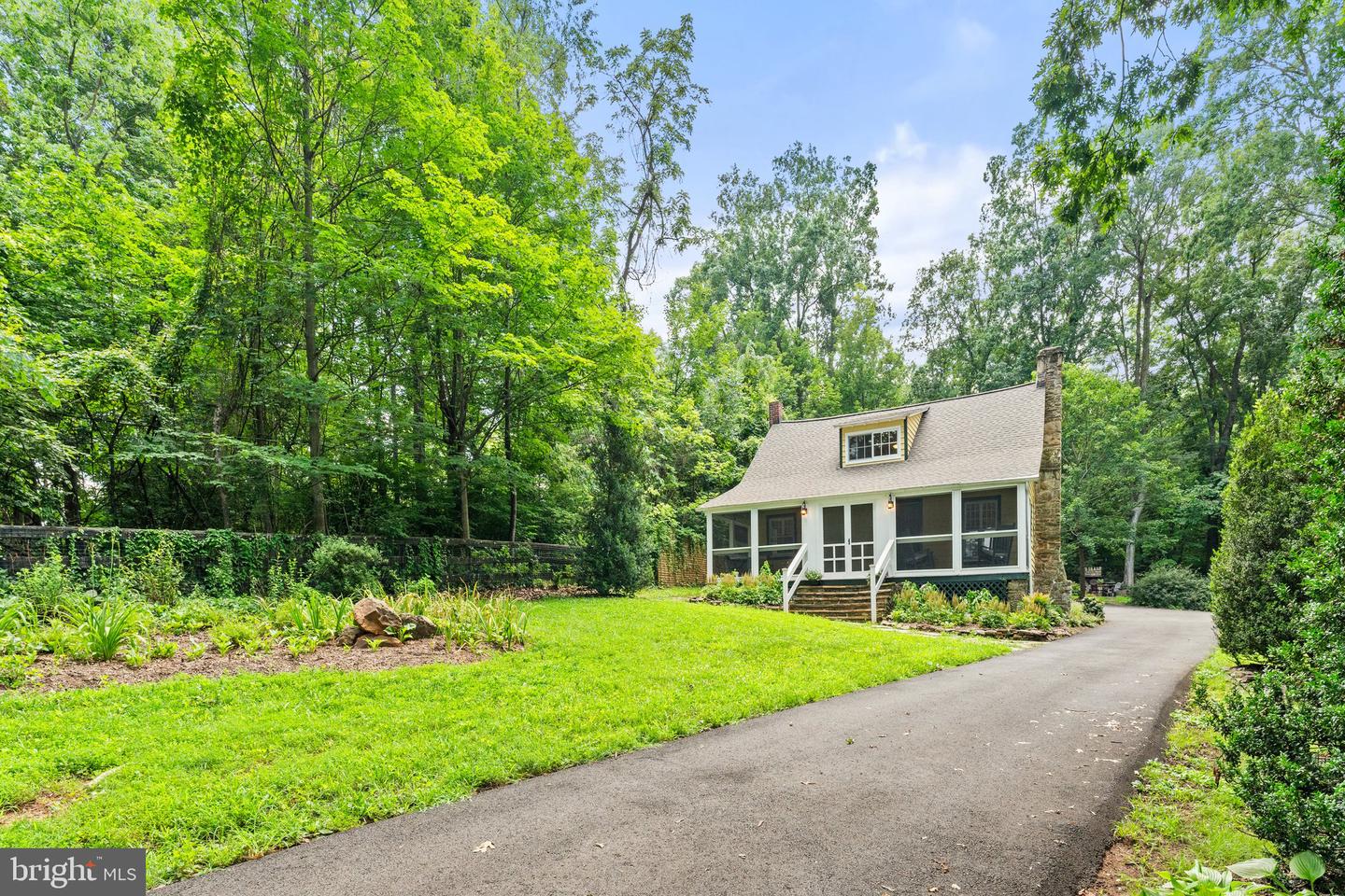 6441 MAIN ST, THE PLAINS, Virginia 20198, 3 Bedrooms Bedrooms, ,2 BathroomsBathrooms,Residential,For sale,6441 MAIN ST,VAFQ2017336 MLS # VAFQ2017336