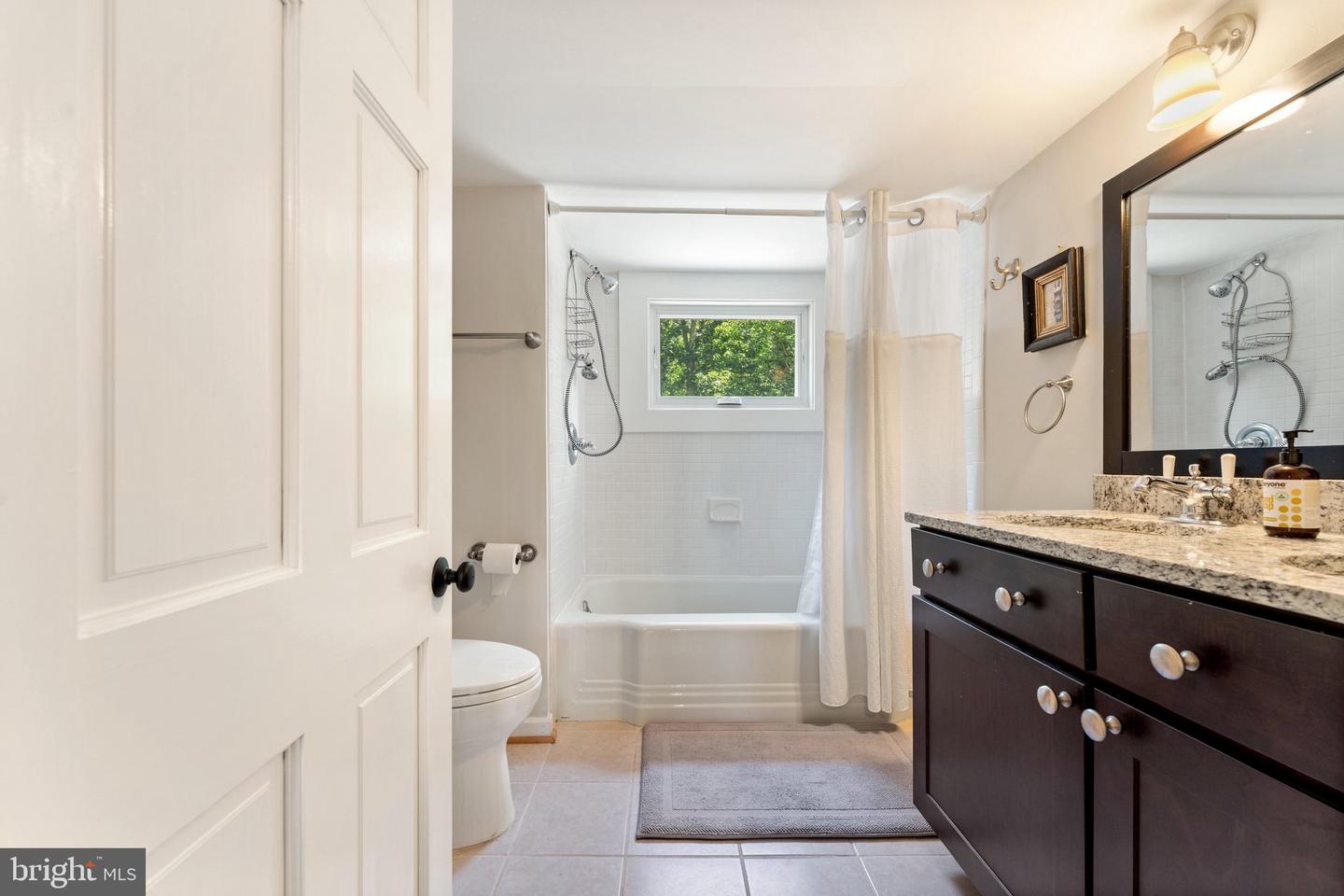 6441 MAIN ST, THE PLAINS, Virginia 20198, 3 Bedrooms Bedrooms, ,2 BathroomsBathrooms,Residential,For sale,6441 MAIN ST,VAFQ2017336 MLS # VAFQ2017336