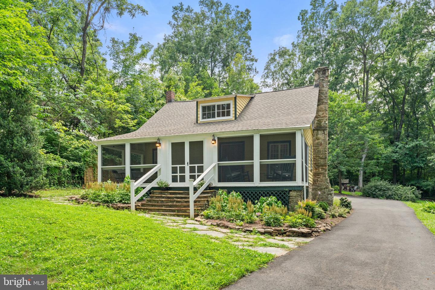6441 MAIN ST, THE PLAINS, Virginia 20198, 3 Bedrooms Bedrooms, ,2 BathroomsBathrooms,Residential,For sale,6441 MAIN ST,VAFQ2017336 MLS # VAFQ2017336