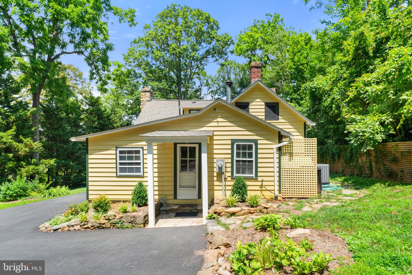 6441 MAIN ST, THE PLAINS, Virginia 20198, 3 Bedrooms Bedrooms, ,2 BathroomsBathrooms,Residential,For sale,6441 MAIN ST,VAFQ2017336 MLS # VAFQ2017336