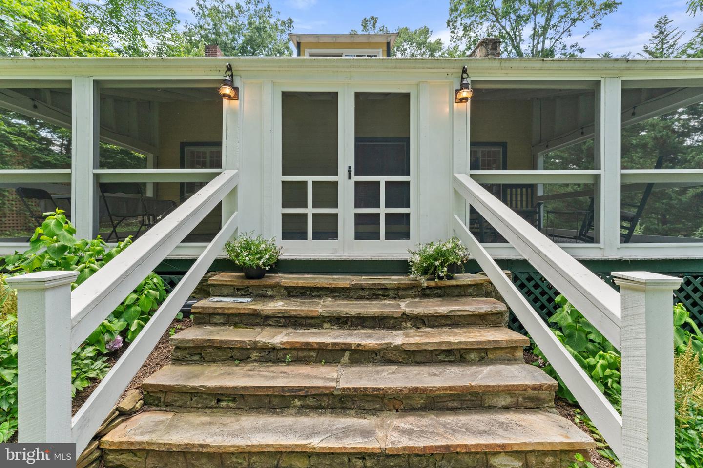 6441 MAIN ST, THE PLAINS, Virginia 20198, 3 Bedrooms Bedrooms, ,2 BathroomsBathrooms,Residential,For sale,6441 MAIN ST,VAFQ2017336 MLS # VAFQ2017336