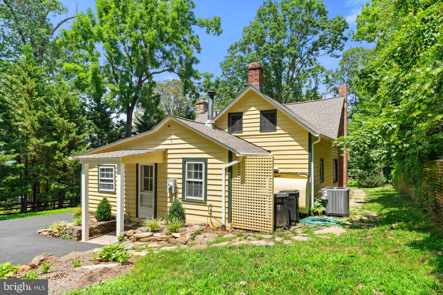 6441 MAIN ST, THE PLAINS, Virginia 20198, 3 Bedrooms Bedrooms, ,2 BathroomsBathrooms,Residential,For sale,6441 MAIN ST,VAFQ2017336 MLS # VAFQ2017336