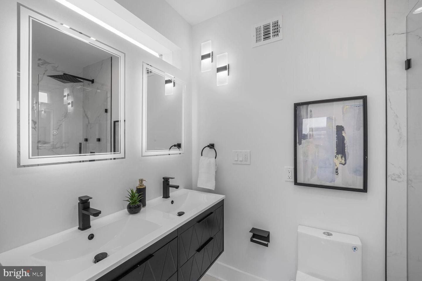 235 ASCOT PL NE, WASHINGTON, District Of Columbia 20002, 4 Bedrooms Bedrooms, ,3 BathroomsBathrooms,Residential,For sale,235 ASCOT PL NE,DCDC2209386 MLS # DCDC2209386