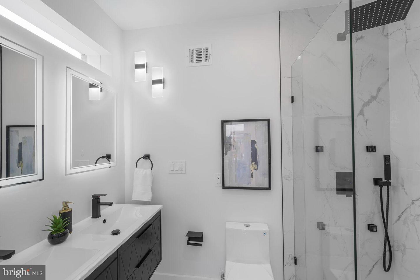 235 ASCOT PL NE, WASHINGTON, District Of Columbia 20002, 4 Bedrooms Bedrooms, ,3 BathroomsBathrooms,Residential,For sale,235 ASCOT PL NE,DCDC2209386 MLS # DCDC2209386