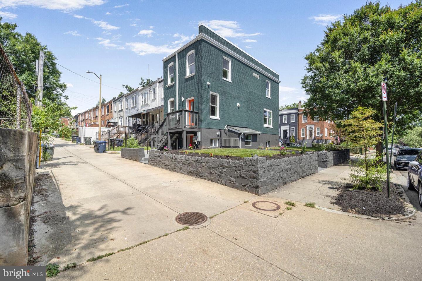 235 ASCOT PL NE, WASHINGTON, District Of Columbia 20002, 4 Bedrooms Bedrooms, ,3 BathroomsBathrooms,Residential,For sale,235 ASCOT PL NE,DCDC2209386 MLS # DCDC2209386
