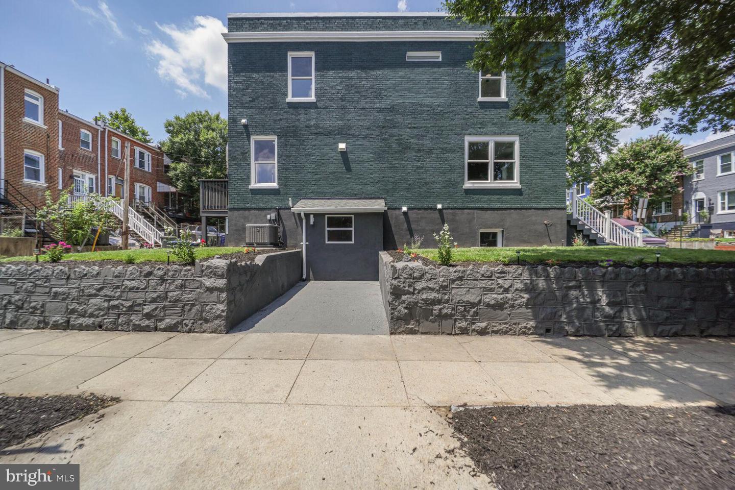 235 ASCOT PL NE, WASHINGTON, District Of Columbia 20002, 4 Bedrooms Bedrooms, ,3 BathroomsBathrooms,Residential,For sale,235 ASCOT PL NE,DCDC2209386 MLS # DCDC2209386