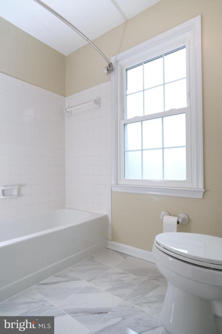 3816 USHER CT, ALEXANDRIA, Virginia 22304, 2 Bedrooms Bedrooms, ,2 BathroomsBathrooms,Residential,For sale,3816 USHER CT,VAAX2047312 MLS # VAAX2047312